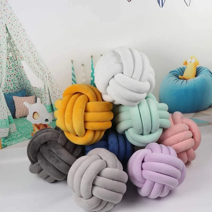 Knot Pillow