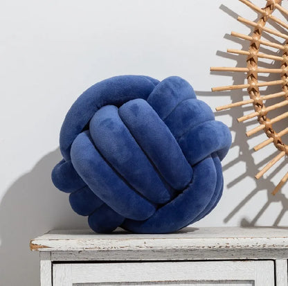 Knot Pillow